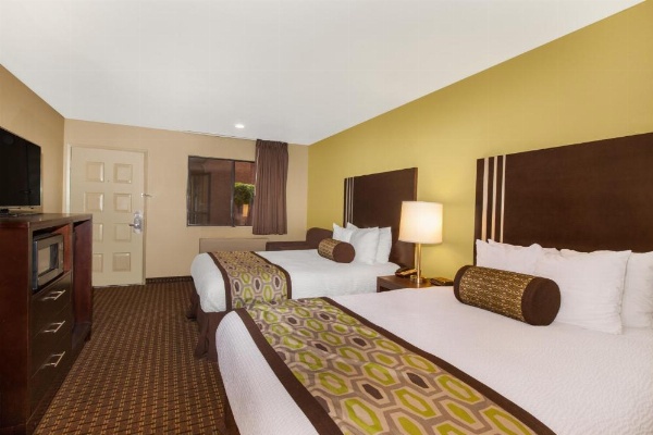 Days Inn by Wyndham San Jose Airport image 19